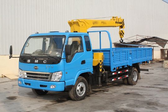 點擊查看詳細信息<br>標(biāo)題：東風(fēng)隨車吊 閱讀次數(shù)：2916