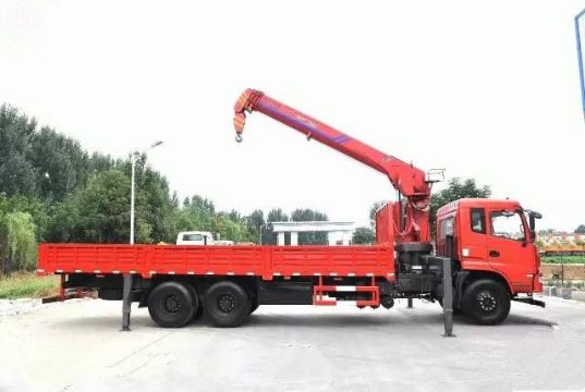 點擊查看詳細信息<br>標題：10噸東風隨車吊 閱讀次數：1644