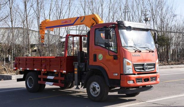 點擊查看詳細信息<br>標題：3.2噸大運隨車吊 閱讀次數：1858