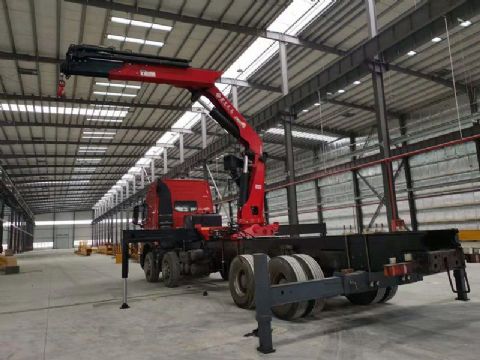 點擊查看詳細信息<br>標題：15噸折臂吊 閱讀次數：2507