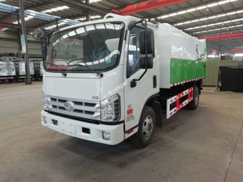 點(diǎn)擊查看詳細(xì)信息<br>標(biāo)題：9方柴油垃圾車 閱讀次數(shù)：3293